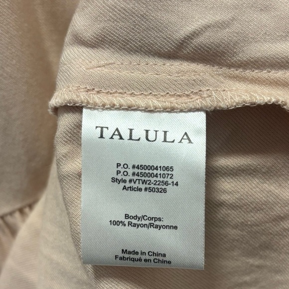 Aritzia Talula rayon tank top with adjustable straps - Picture 5 of 8